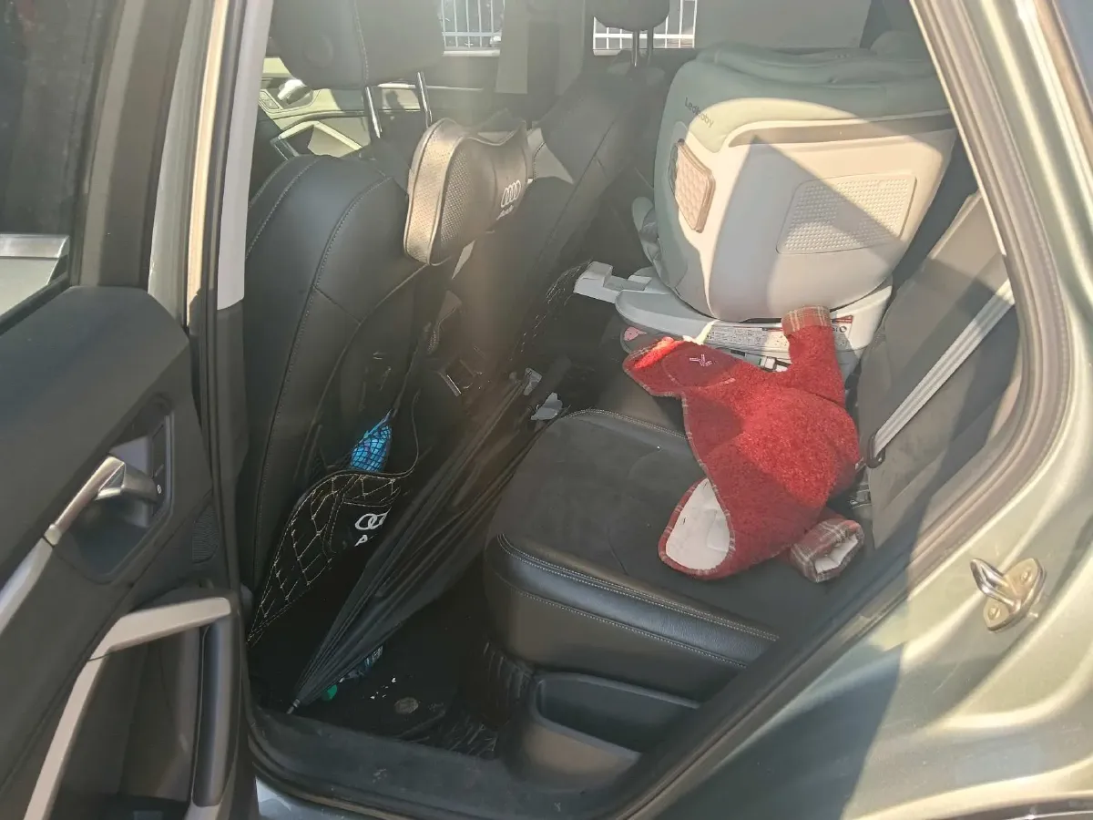 2021 Audi Q3 2.0T 186HP L4 7DCT,autocango,china used car exporter,china ev exporter,chinese used car exporter,chinese used ev exporter