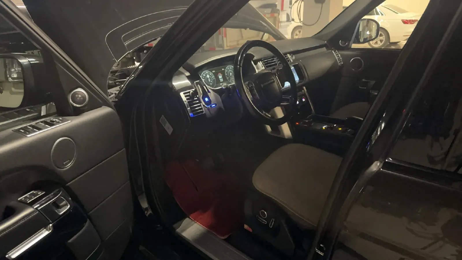 2017 Land Rover Range Rover 3.0T 340HP V6 8AT,autocango,china used car exporter,china ev exporter,chinese used car exporter,chinese used ev exporter