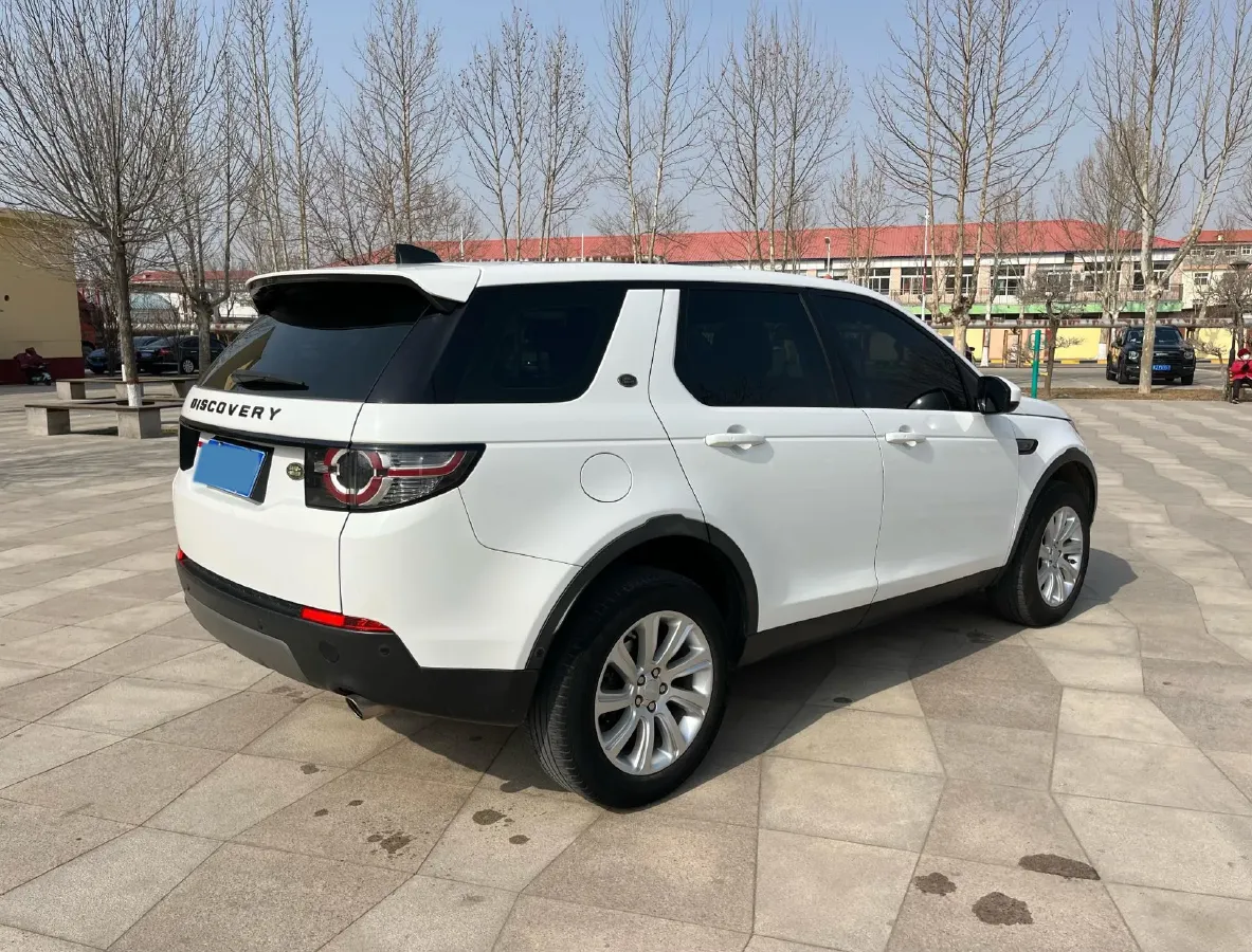 2018 Land Rover Discovery Sport 2.0T 241HP L4 9AT,autocango,china used car exporter,china ev exporter,chinese used car exporter,chinese used ev exporter