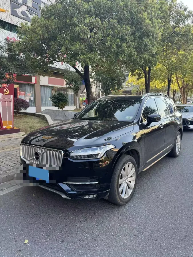 2019 Volvo XC90 2.0T 254HP L4 8AT,autocango,china used car exporter,china ev exporter,chinese used car exporter,chinese used ev exporter
