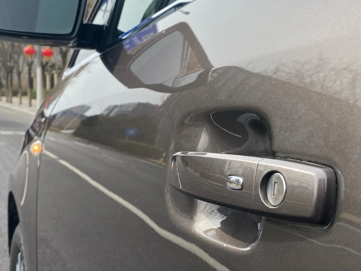 2023 Buick GL8 2.0T 237HP L4 9AT,autocango,china used car exporter,china ev exporter,chinese used car exporter,chinese used ev exporter