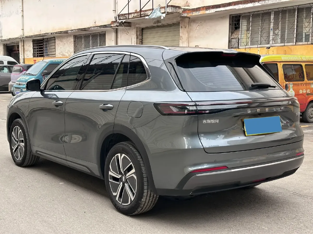 2025 LanDian E5 PLUS 1.5L 95HP L4 E-CVT PHEV 25KWH,autocango,china used car exporter,china ev exporter,chinese used car exporter,chinese used ev exporter