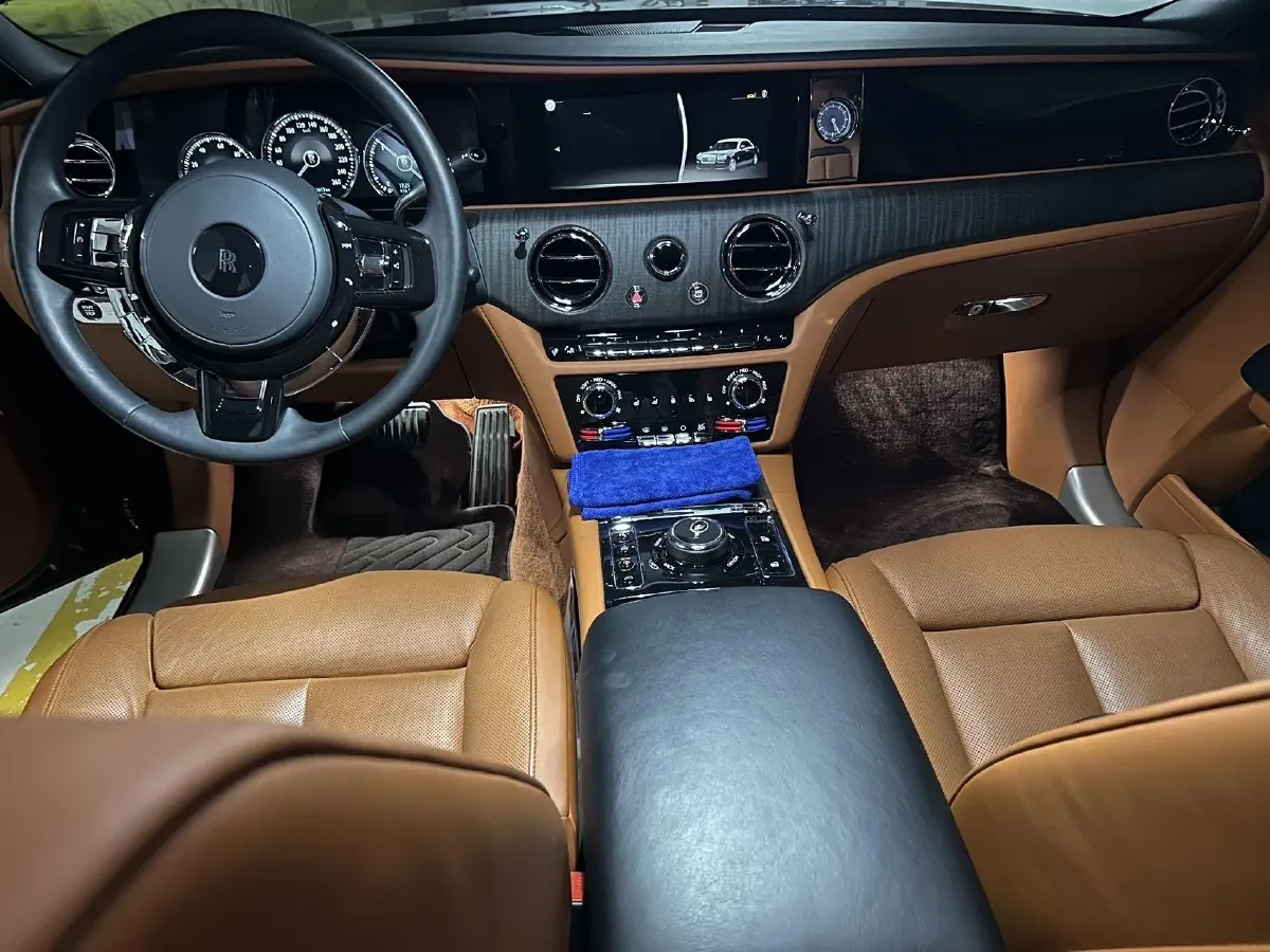 2021 Rolls-Royce Ghost 6.7T 571HP V12 8AT,autocango,china used car exporter,china ev exporter,chinese used car exporter,chinese used ev exporter