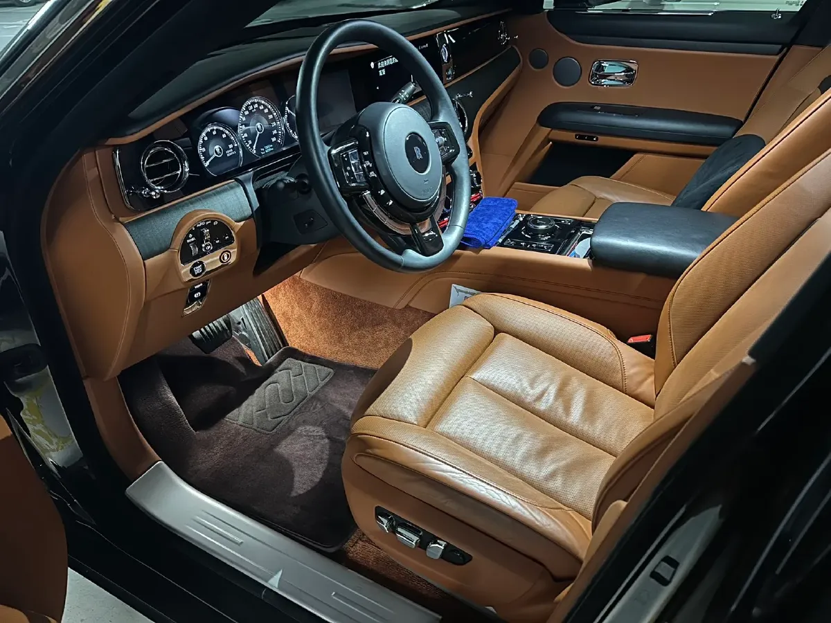 2021 Rolls-Royce Ghost 6.7T 571HP V12 8AT,autocango,china used car exporter,china ev exporter,chinese used car exporter,chinese used ev exporter