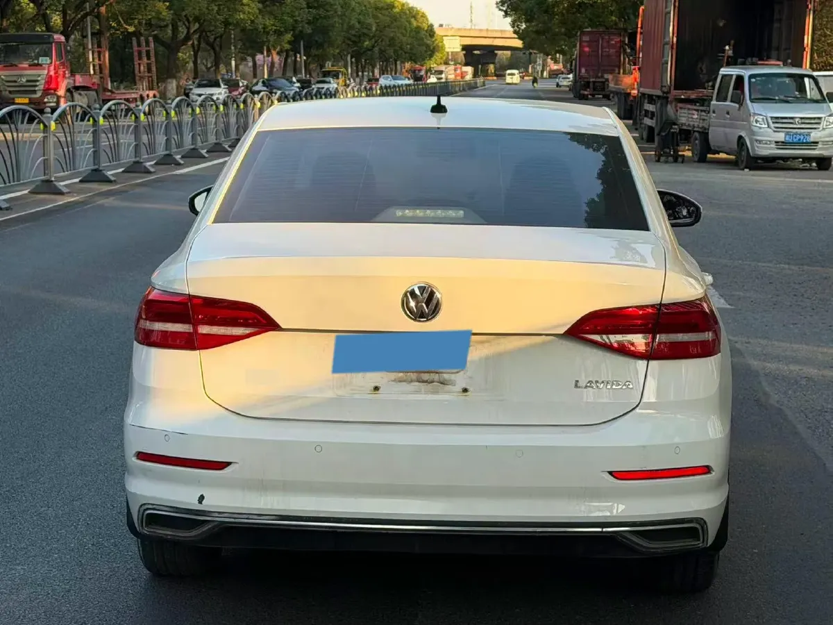2018 Volkswagen Lavida 1.2T 116HP L4 7DCT,autocango,china used car exporter,china ev exporter,chinese used car exporter,chinese used ev exporter
