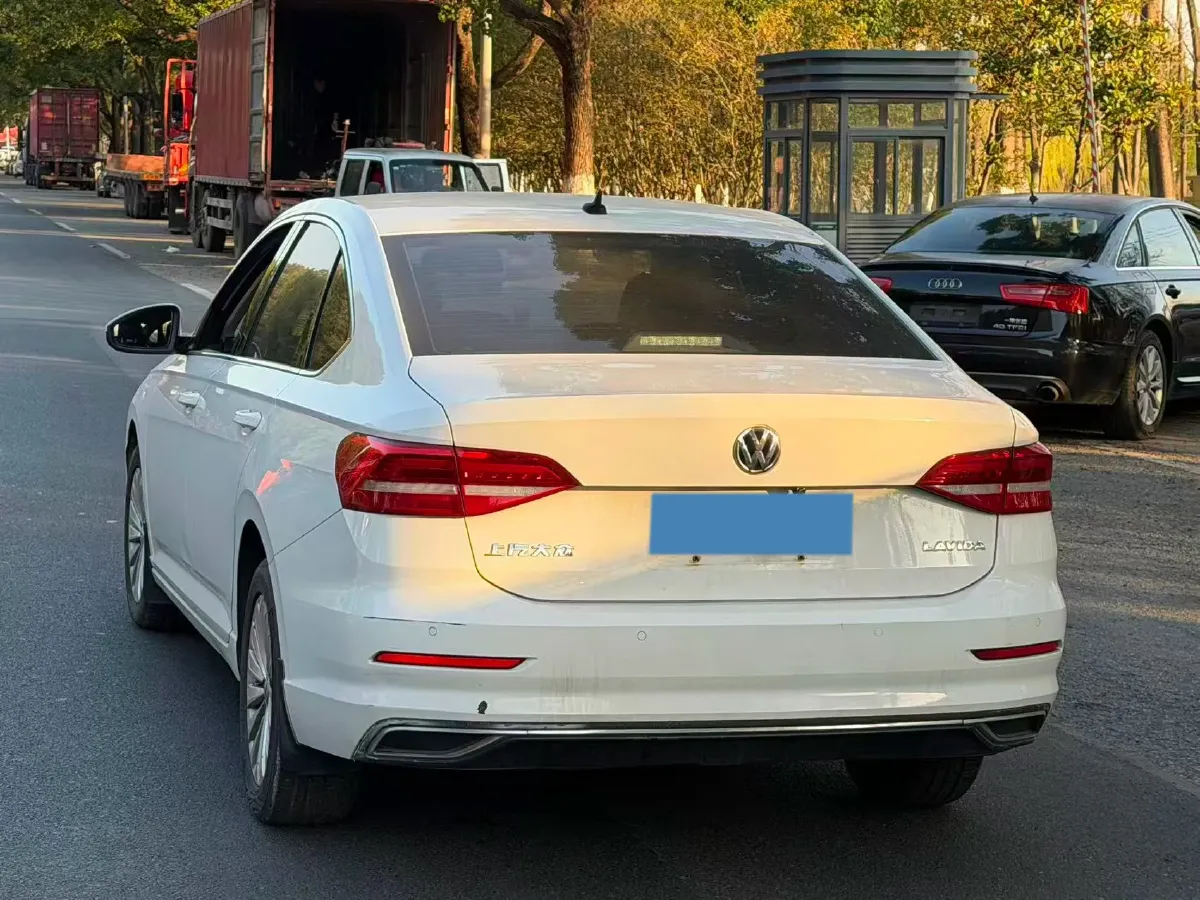 2018 Volkswagen Lavida 1.2T 116HP L4 7DCT,autocango,china used car exporter,china ev exporter,chinese used car exporter,chinese used ev exporter