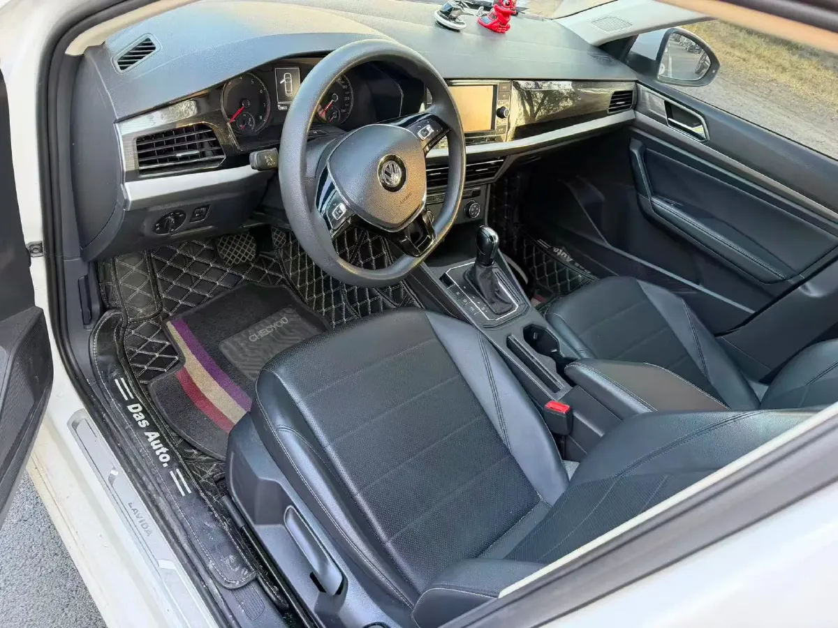 2018 Volkswagen Lavida 1.2T 116HP L4 7DCT,autocango,china used car exporter,china ev exporter,chinese used car exporter,chinese used ev exporter