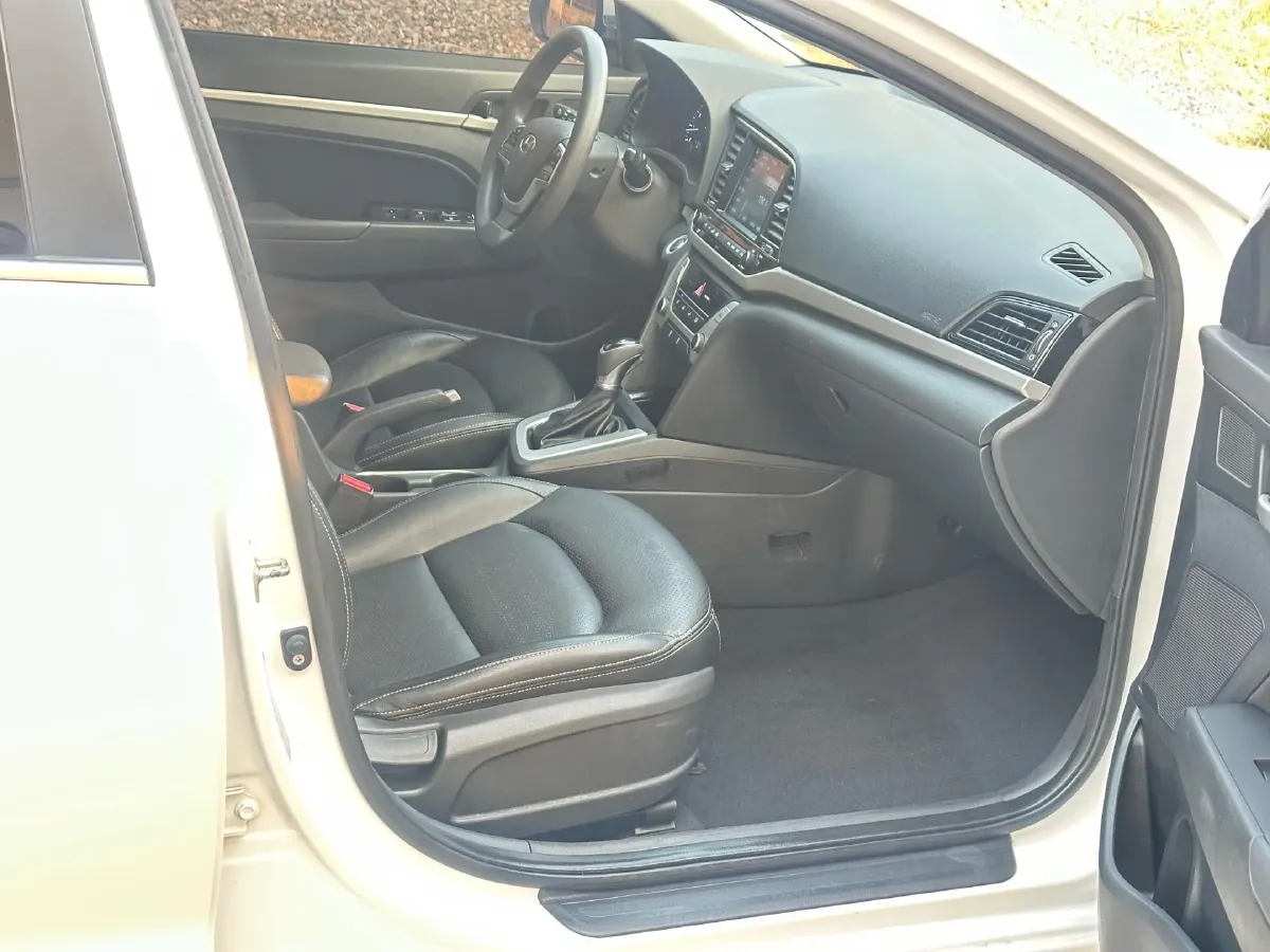 2016 Hyundai Elantra 1.6L 130HP L4 6AT,autocango,china used car exporter,china ev exporter,chinese used car exporter,chinese used ev exporter