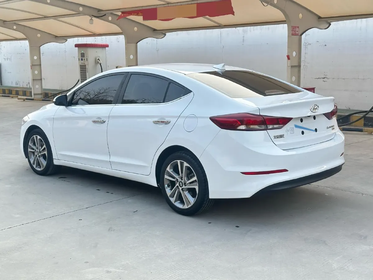 2016 Hyundai Elantra 1.6L 130HP L4 6AT,autocango,china used car exporter,china ev exporter,chinese used car exporter,chinese used ev exporter
