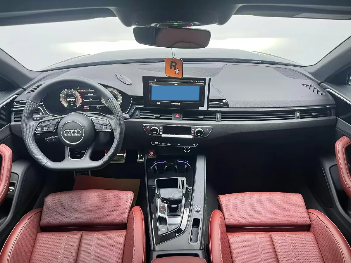 2024 Audi A4L 2.0T 190HP L4 7DCT,autocango,china used car exporter,china ev exporter,chinese used car exporter,chinese used ev exporter