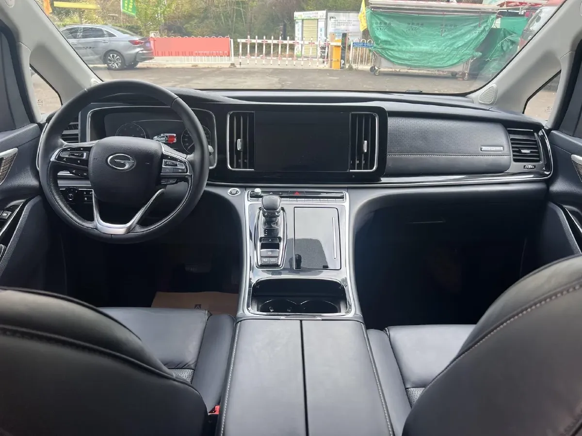 2021 GAC Trumpchi M8 2.0T 252HP L4 8AT,autocango,china used car exporter,china ev exporter,chinese used car exporter,chinese used ev exporter