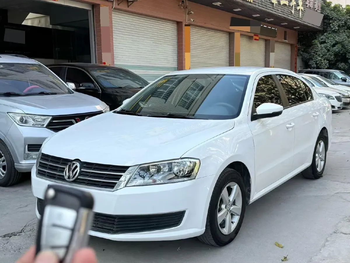 2013 Volkswagen Lavida 1.6L 110HP L4 5MT,autocango,china used car exporter,china ev exporter,chinese used car exporter,chinese used ev exporter
