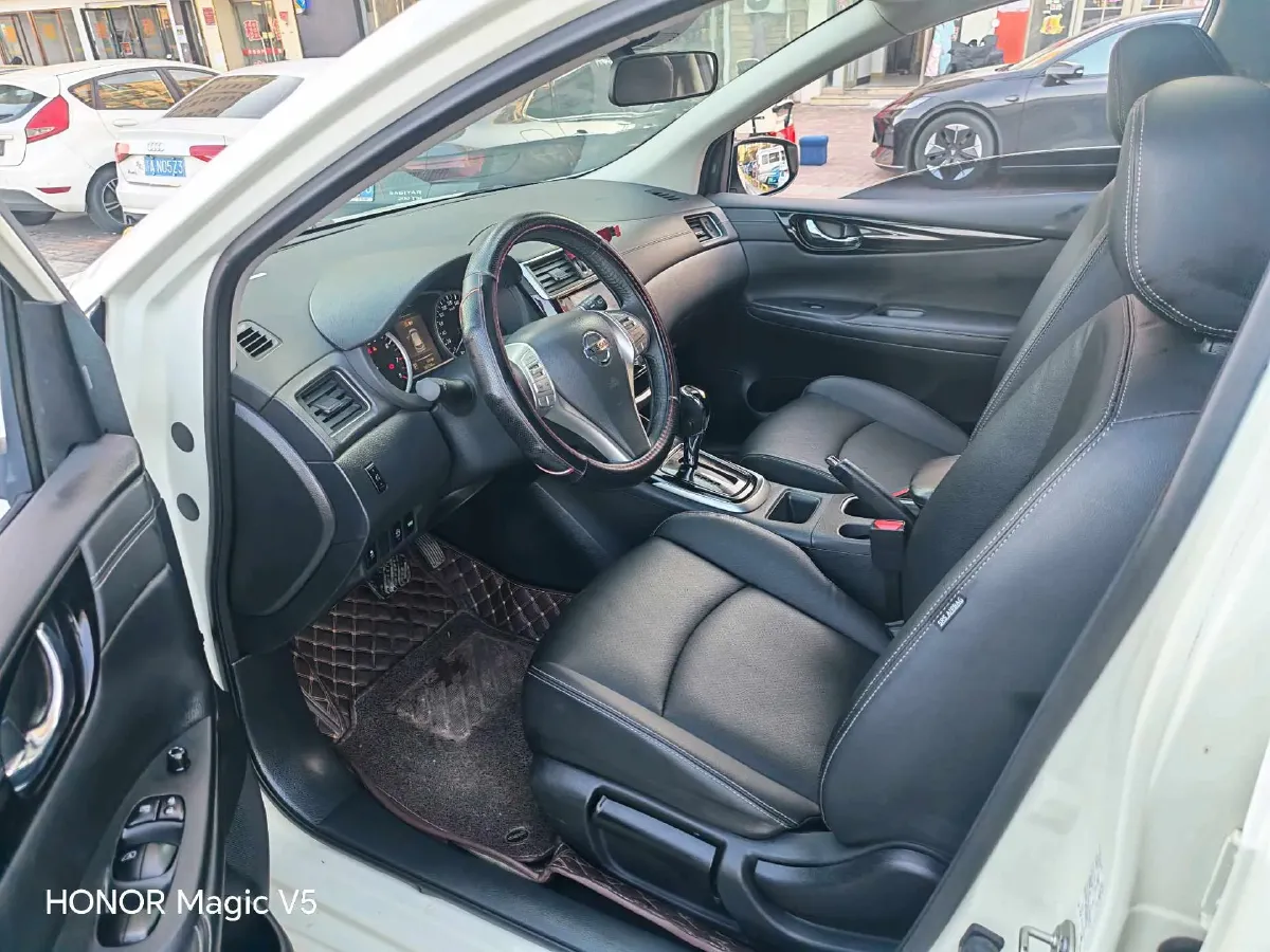 2021 Nissan Tiida 1.6L 122HP L4 CVT,autocango,china used car exporter,china ev exporter,chinese used car exporter,chinese used ev exporter