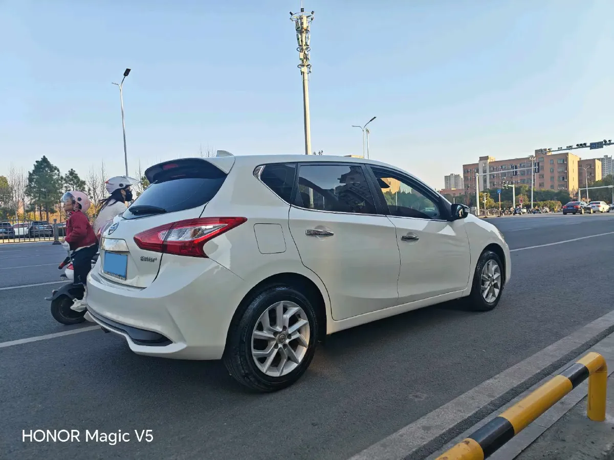 2021 Nissan Tiida 1.6L 122HP L4 CVT,autocango,china used car exporter,china ev exporter,chinese used car exporter,chinese used ev exporter