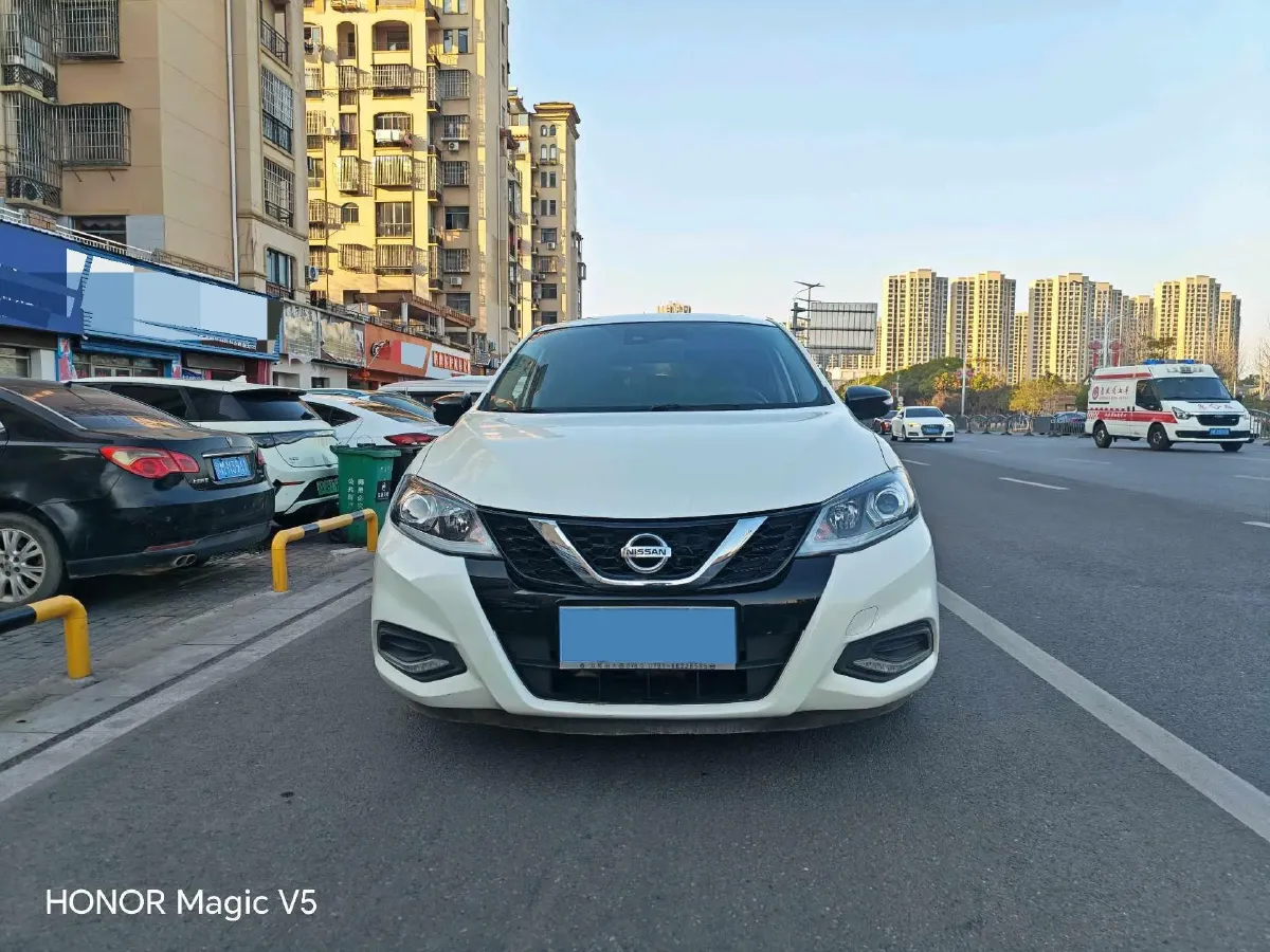 2021 Nissan Tiida 1.6L 122HP L4 CVT,autocango,china used car exporter,china ev exporter,chinese used car exporter,chinese used ev exporter