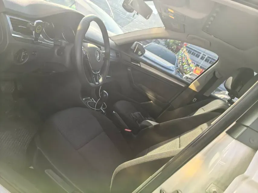 2021 Volkswagen Bora 1.5L 113HP L4 6AT,autocango,china used car exporter,china ev exporter,chinese used car exporter,chinese used ev exporter