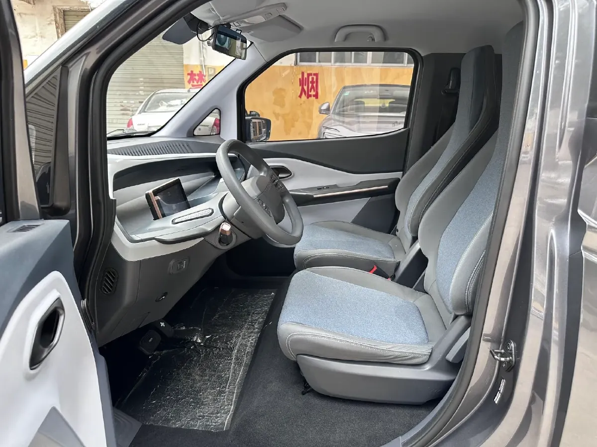 2021 WuLing Nano EV BEV 28KWH,autocango,china used car exporter,china ev exporter,chinese used car exporter,chinese used ev exporter