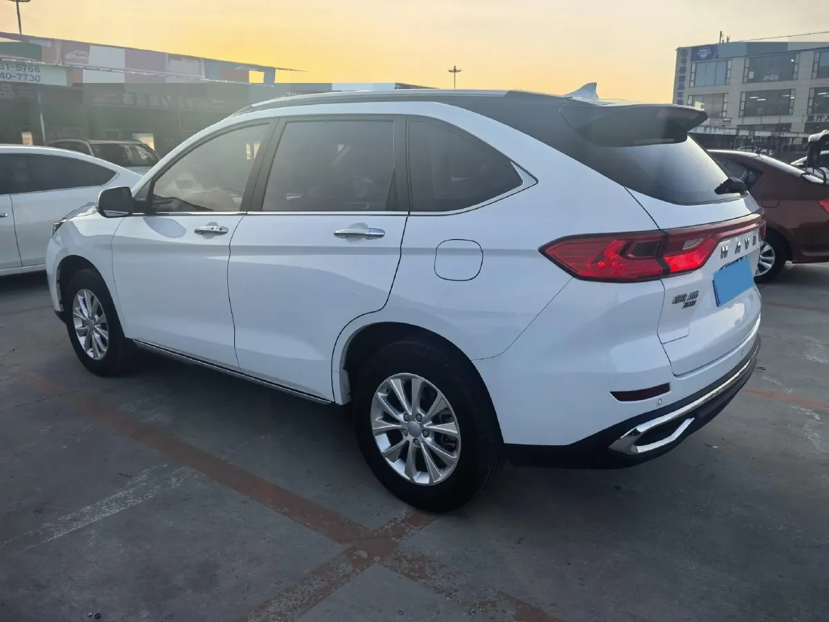 2021 Haval M6 1.5T 150HP L4 7DCT,autocango,china used car exporter,china ev exporter,chinese used car exporter,chinese used ev exporter