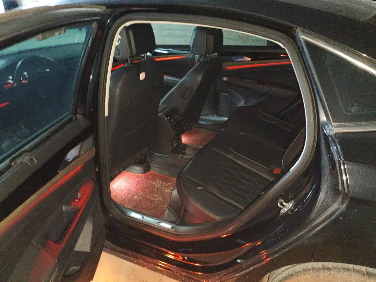 2019 Volvo V40 1.5T 152HP L4 6AT,autocango,china used car exporter,china ev exporter,chinese used car exporter,chinese used ev exporter