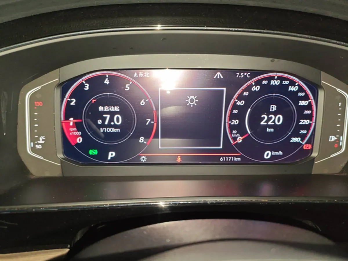 2019 Volvo V40 1.5T 152HP L4 6AT,autocango,china used car exporter,china ev exporter,chinese used car exporter,chinese used ev exporter