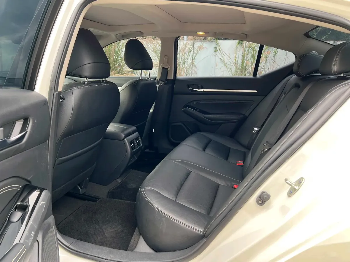 2021 Nissan Teana 2.0T 243HP L4 CVT,autocango,china used car exporter,china ev exporter,chinese used car exporter,chinese used ev exporter