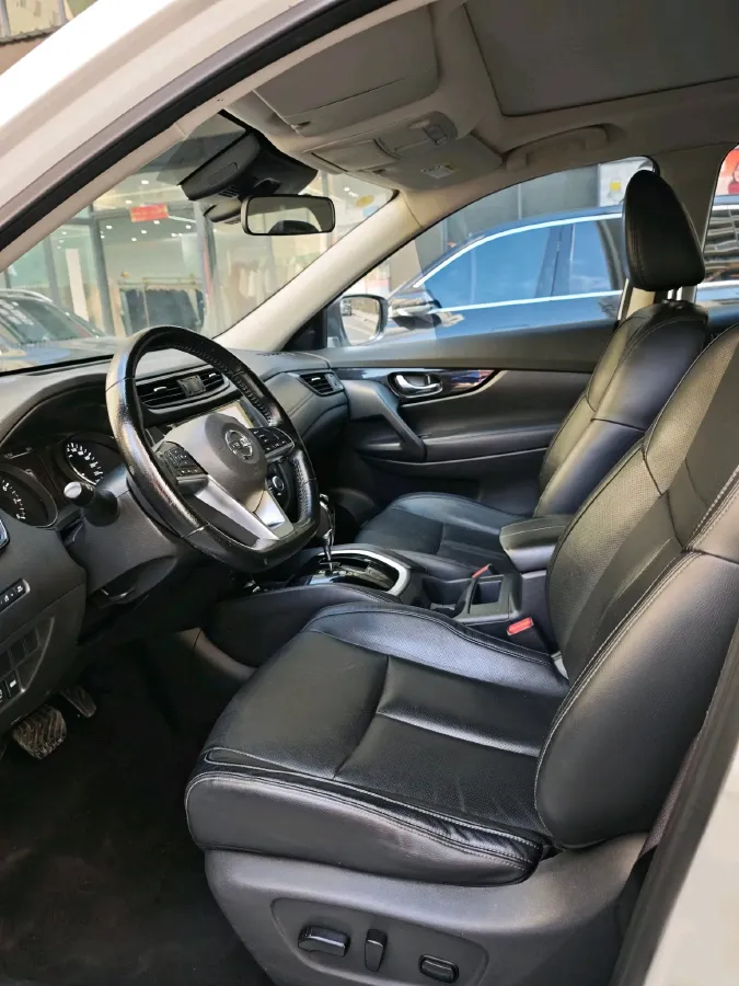 2021 Nissan X-Trail 2.0L 151HP L4 CVT,autocango,china used car exporter,china ev exporter,chinese used car exporter,chinese used ev exporter