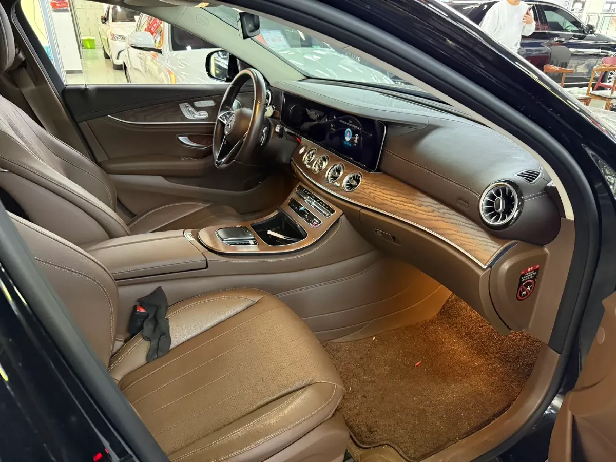 2023 Mercedes-Benz E Class 2.0T 258HP L4 9AT,autocango,china used car exporter,china ev exporter,chinese used car exporter,chinese used ev exporter