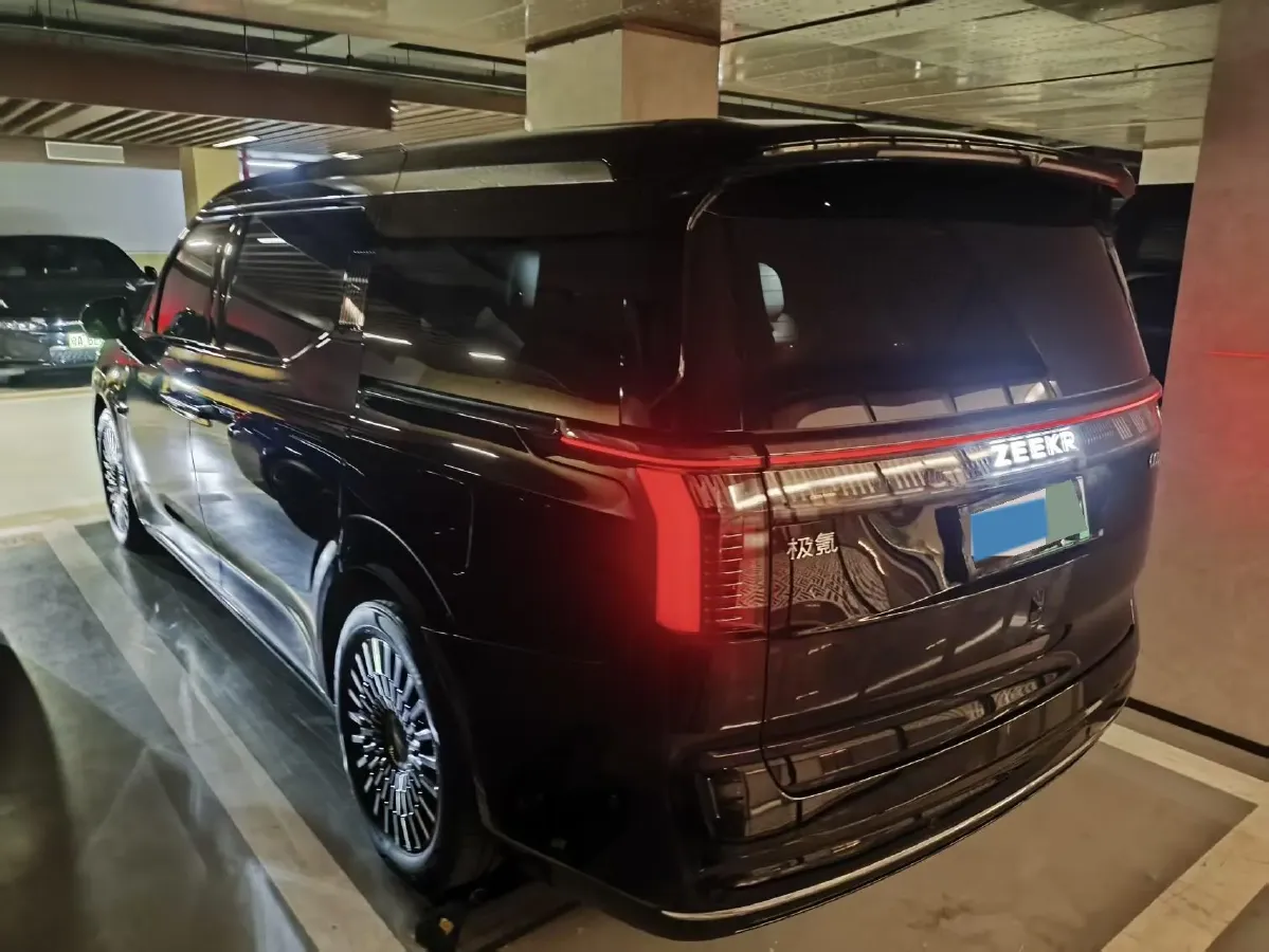 2024 Zeekr 009 BEV 108KWH,autocango,china used car exporter,china ev exporter,chinese used car exporter,chinese used ev exporter