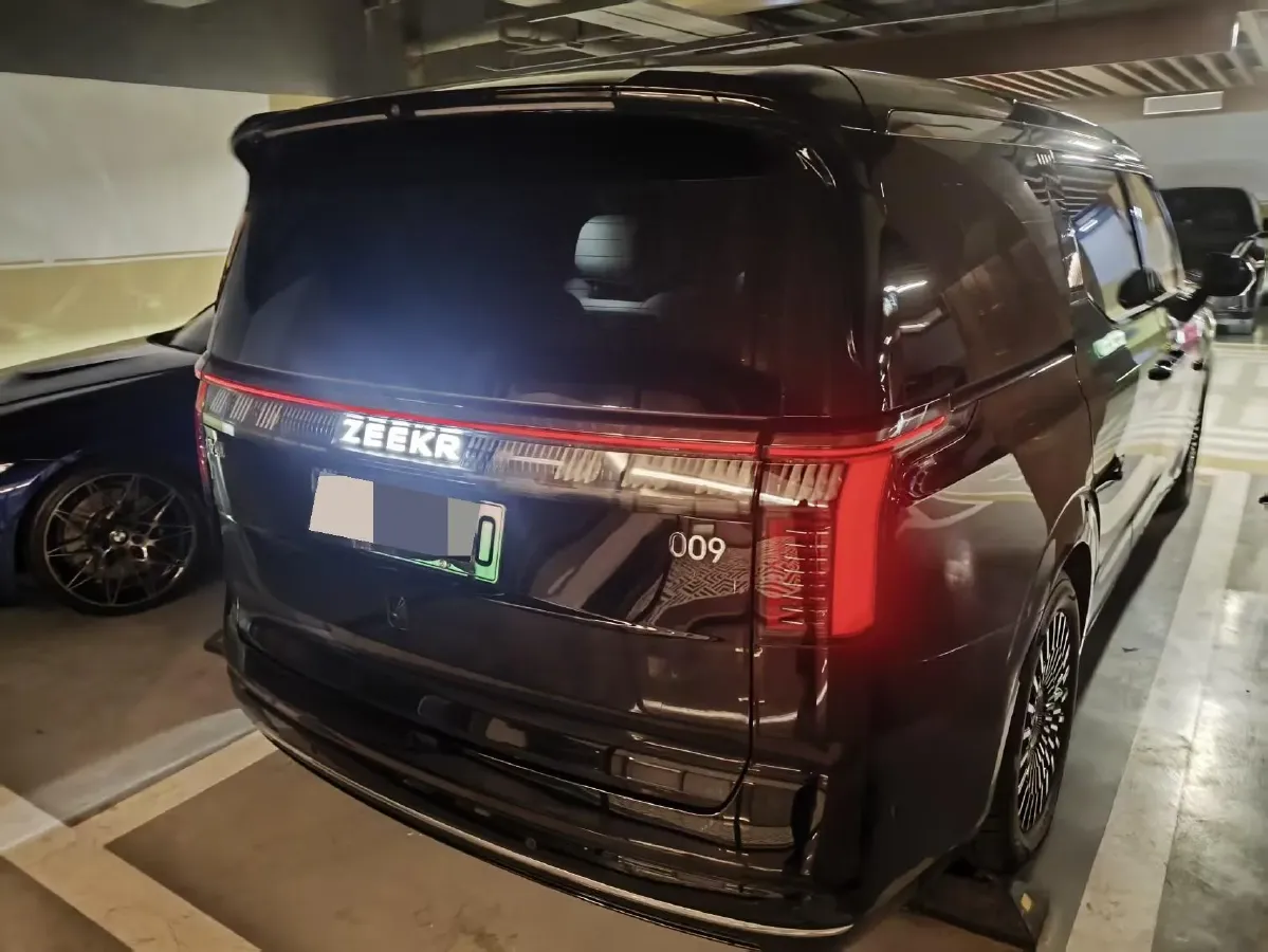 2024 Zeekr 009 BEV 108KWH,autocango,china used car exporter,china ev exporter,chinese used car exporter,chinese used ev exporter