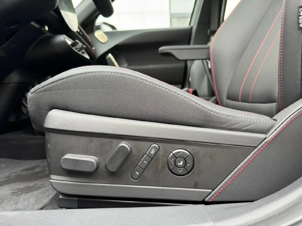 2024 MINI ACEMAN BEV 51.5KWH,autocango,china used car exporter,china ev exporter,chinese used car exporter,chinese used ev exporter