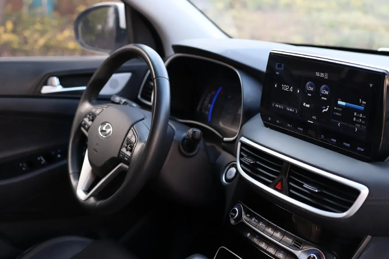 2019 Hyundai Tucson 1.6T 177HP L4 7DCT,autocango,china used car exporter,china ev exporter,chinese used car exporter,chinese used ev exporter