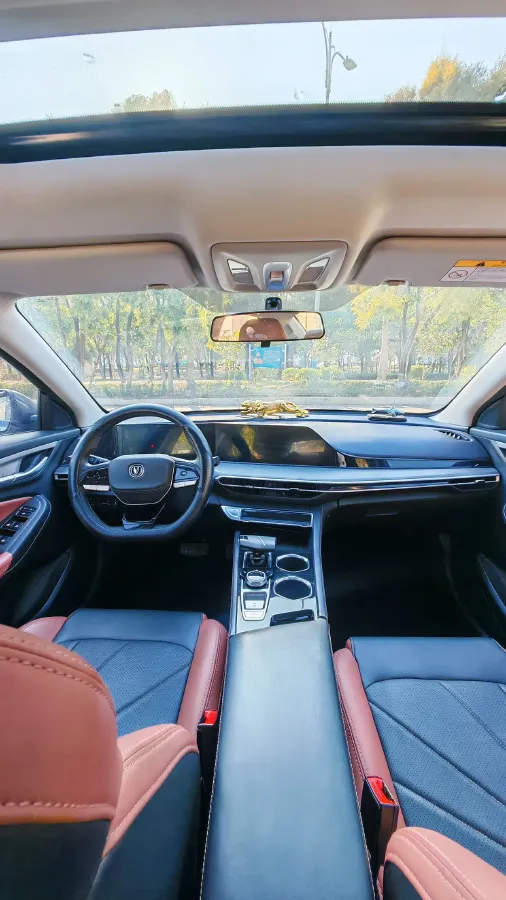 2021 ChangAn Eado 1.4T 160HP L4 7DCT,autocango,china used car exporter,china ev exporter,chinese used car exporter,chinese used ev exporter