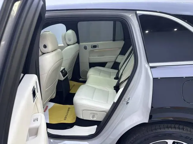 2024 Li L6 Range Extended 154HP L4 REEV 36.8KWH,autocango,china used car exporter,china ev exporter,chinese used car exporter,chinese used ev exporter