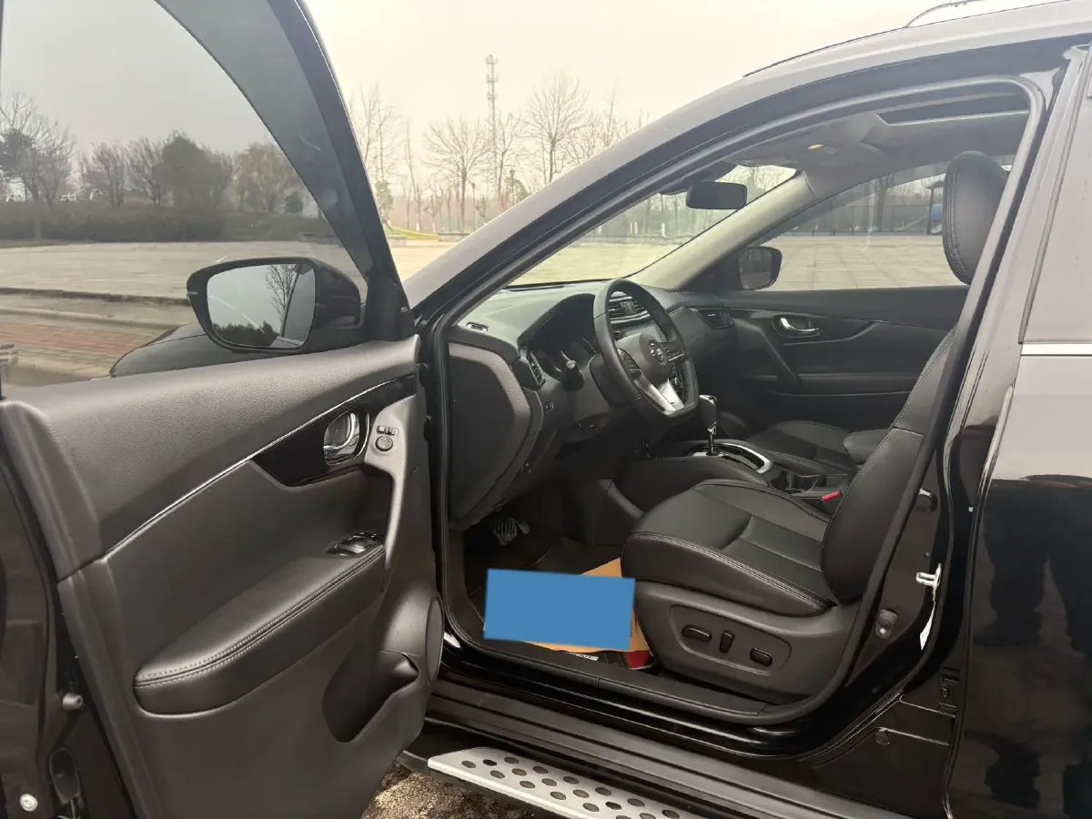 2022 Nissan X-Trail 2.0L 151HP L4 CVT,autocango,china used car exporter,china ev exporter,chinese used car exporter,chinese used ev exporter