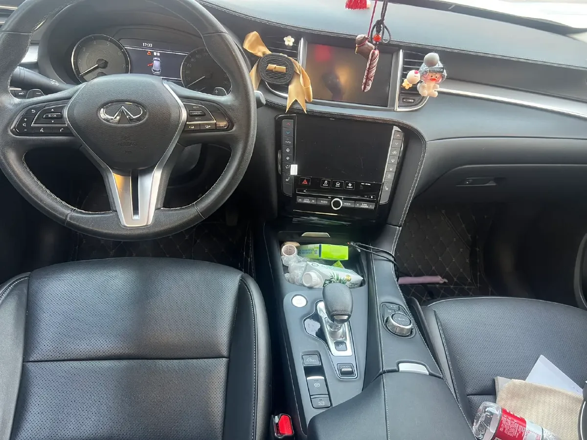 2018 Infiniti QX30 2.0T 211HP L4 7DCT,autocango,china used car exporter,china ev exporter,chinese used car exporter,chinese used ev exporter