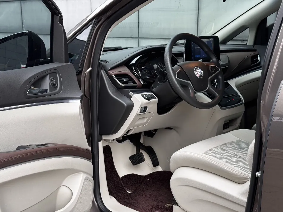 2023 Buick GL8 2.0T 237HP L4 9AT,autocango,china used car exporter,china ev exporter,chinese used car exporter,chinese used ev exporter