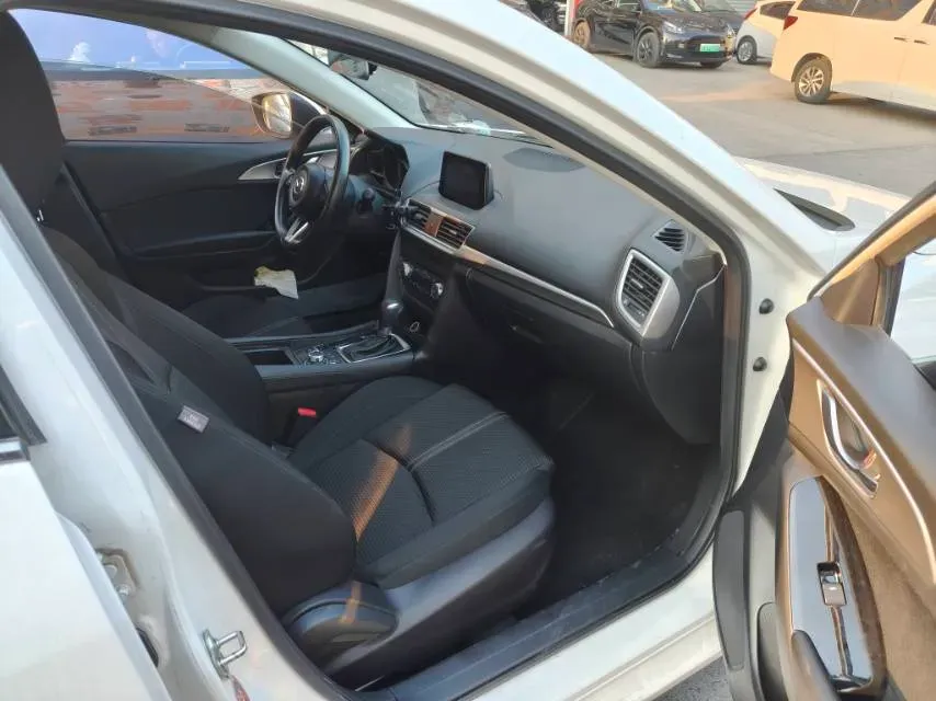 2017 Mazda 3 Axela 1.5L 117HP L4 6AT,autocango,china used car exporter,china ev exporter,chinese used car exporter,chinese used ev exporter