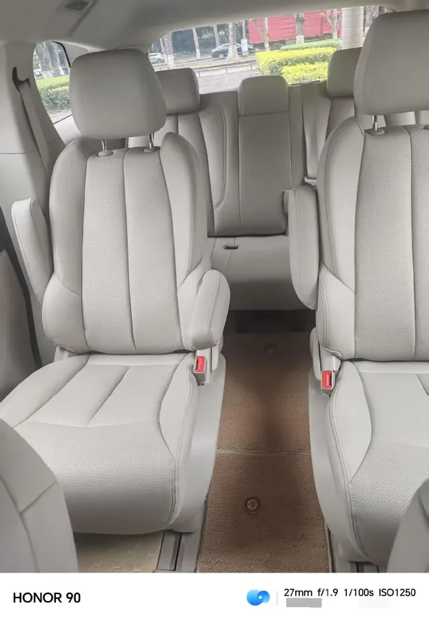 2021 Buick GL8 2.0T 237HP L4 9AT,autocango,china used car exporter,china ev exporter,chinese used car exporter,chinese used ev exporter