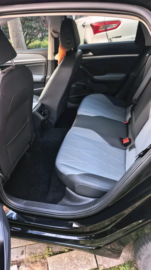 2023 Volkswagen Lavida 1.5L 113HP L4 6AT,autocango,china used car exporter,china ev exporter,chinese used car exporter,chinese used ev exporter