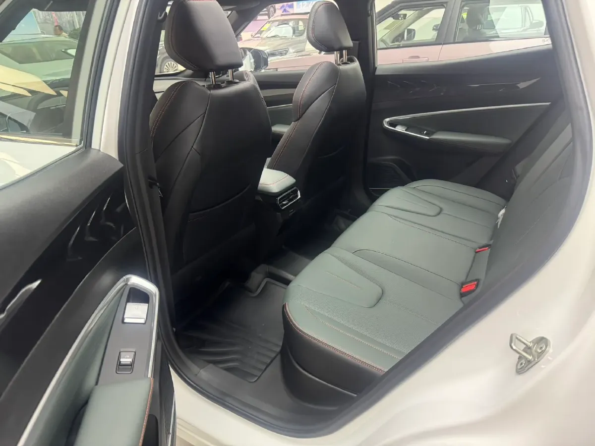 2024 Geely Azkarra 1.5T 181HP L4 7DCT,autocango,china used car exporter,china ev exporter,chinese used car exporter,chinese used ev exporter