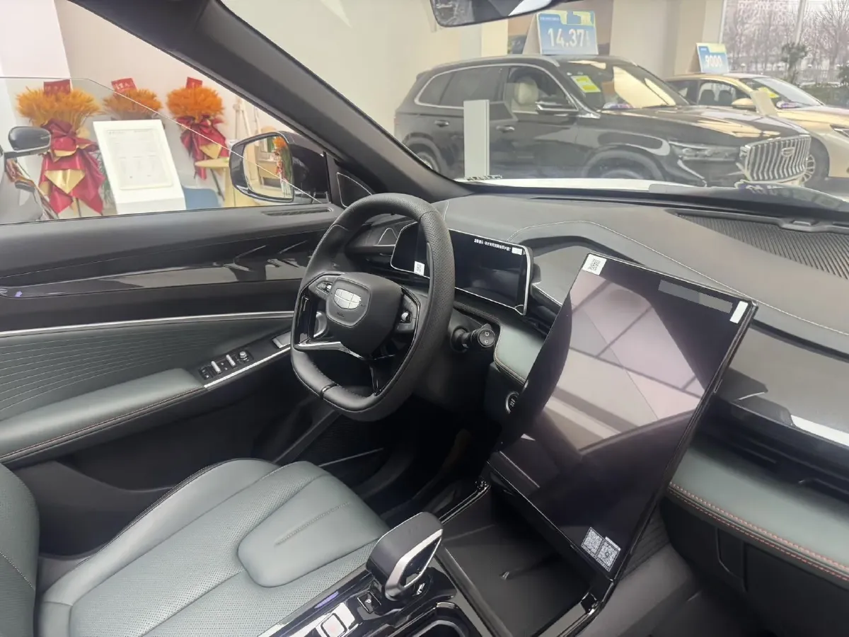 2024 Geely Azkarra 1.5T 181HP L4 7DCT,autocango,china used car exporter,china ev exporter,chinese used car exporter,chinese used ev exporter