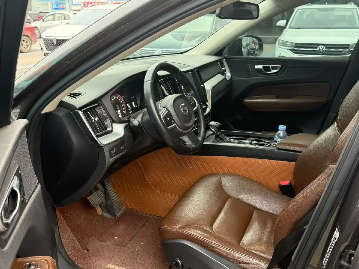 2019 Jeep Wrangler 2.0T 266HP L4 8AT,autocango,china used car exporter,china ev exporter,chinese used car exporter,chinese used ev exporter