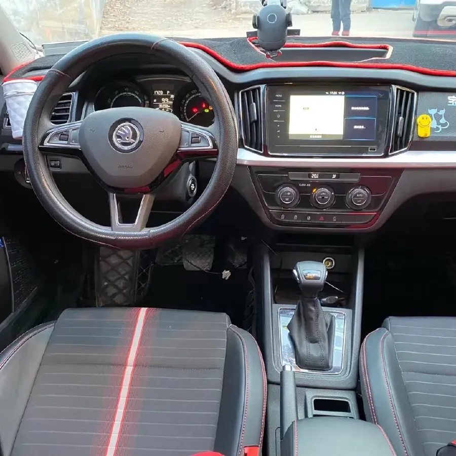 2020 Skoda Karoq 1.4T 150HP L4 7DCT,autocango,china used car exporter,china ev exporter,chinese used car exporter,chinese used ev exporter