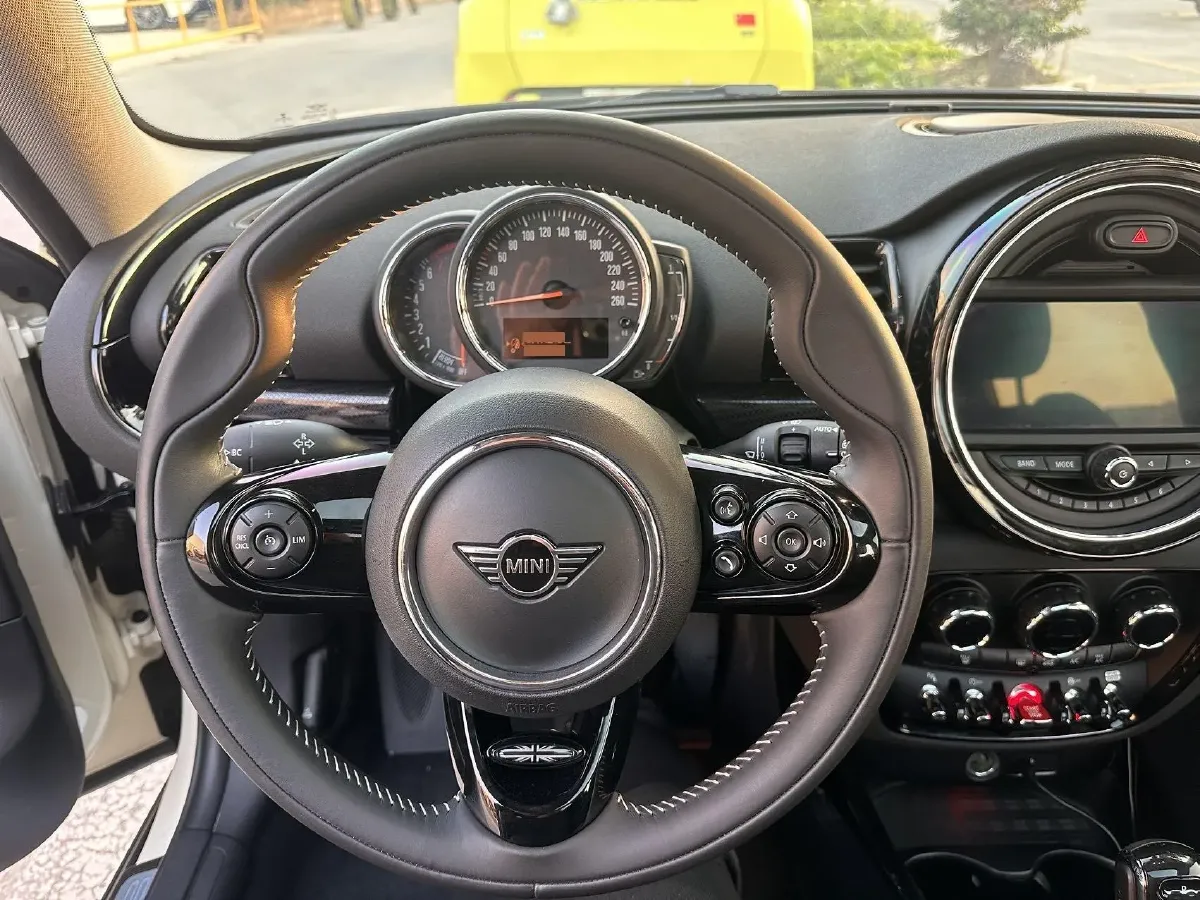 2019 MINI CLUBMAN 1.5T 136HP L3 7DCT,autocango,china used car exporter,china ev exporter,chinese used car exporter,chinese used ev exporter