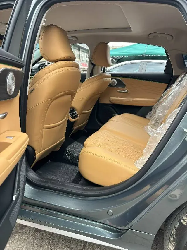 2025 Chery Arrizo 8 1.6T 197HP L4 7DCT,autocango,china used car exporter,china ev exporter,chinese used car exporter,chinese used ev exporter