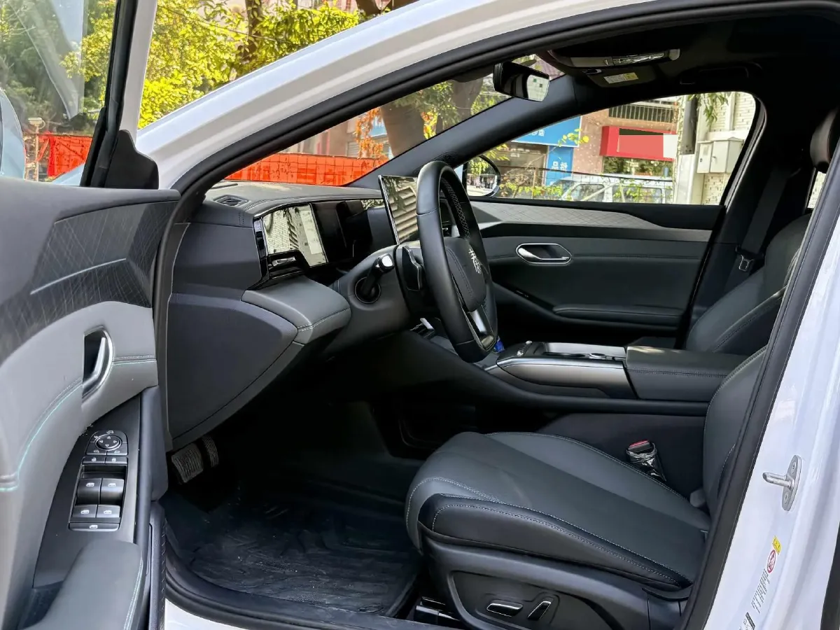 2025 BYD QinL BEV,autocango,china used car exporter,china ev exporter,chinese used car exporter,chinese used ev exporter