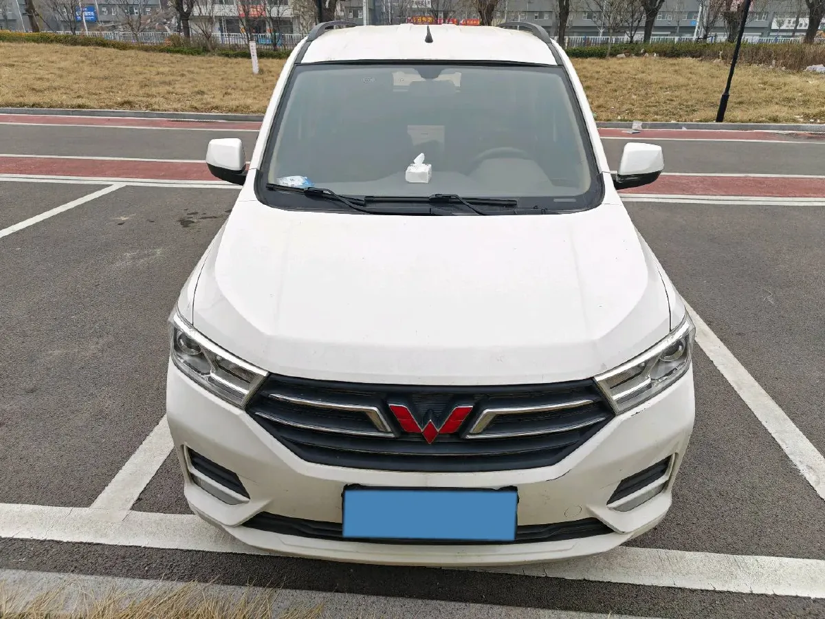 2019 WuLing HongGuang 1.5L 99HP L4 6MT,autocango,china used car exporter,china ev exporter,chinese used car exporter,chinese used ev exporter