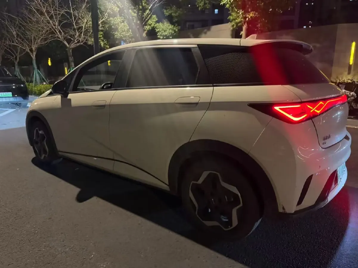 2021 Ford Escort 1.5L 122HP L3 6AT,autocango,china used car exporter,china ev exporter,chinese used car exporter,chinese used ev exporter