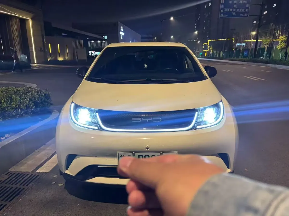 2021 Ford Escort 1.5L 122HP L3 6AT,autocango,china used car exporter,china ev exporter,chinese used car exporter,chinese used ev exporter