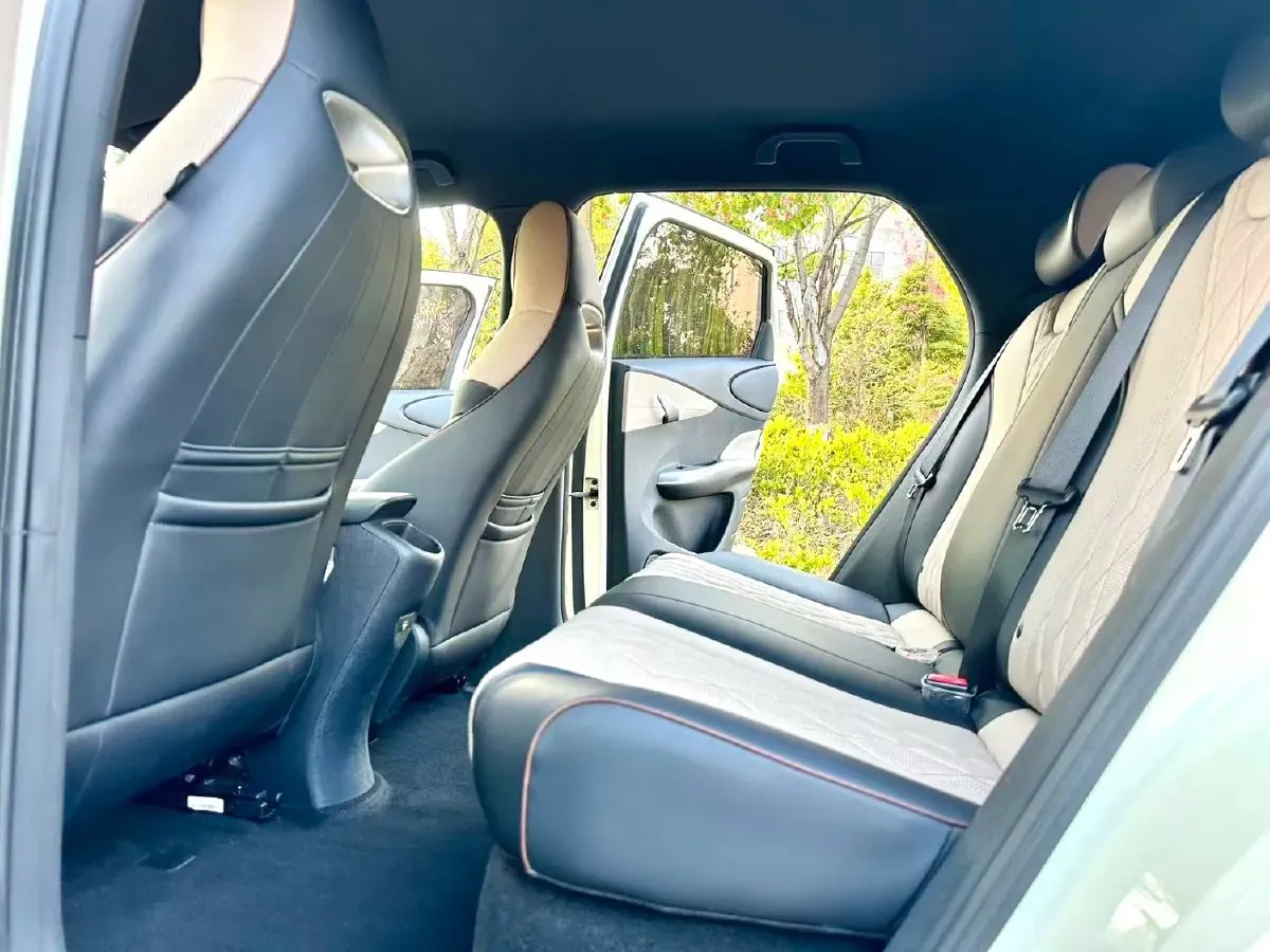 2021 Ford Escort 1.5L 122HP L3 6AT,autocango,china used car exporter,china ev exporter,chinese used car exporter,chinese used ev exporter